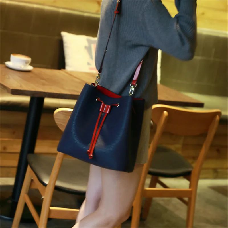 2020 New Fashion Bucket High Quality Large Capacity Casual Totes Shoulder Messenger Bags Famous Designer Women Purse and Handbag
2020 New Fashion Bucket High Quality Large Capacity Casual Totes Shoulder Messenger Bags Famous Designer Women Purse and Handbag