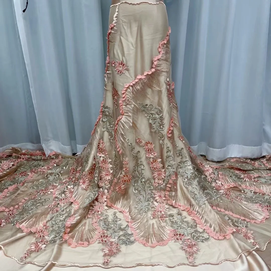 2022 New High Quality African Water Soluble Lace Fabric Guipure Cord Lace Mesh FabricFor Nigerian Wedding Woman Party Dress
2022 New High Quality African Water Soluble Lace Fabric Guipure Cord Lace Mesh FabricFor Nigerian Wedding Woman Party Dress