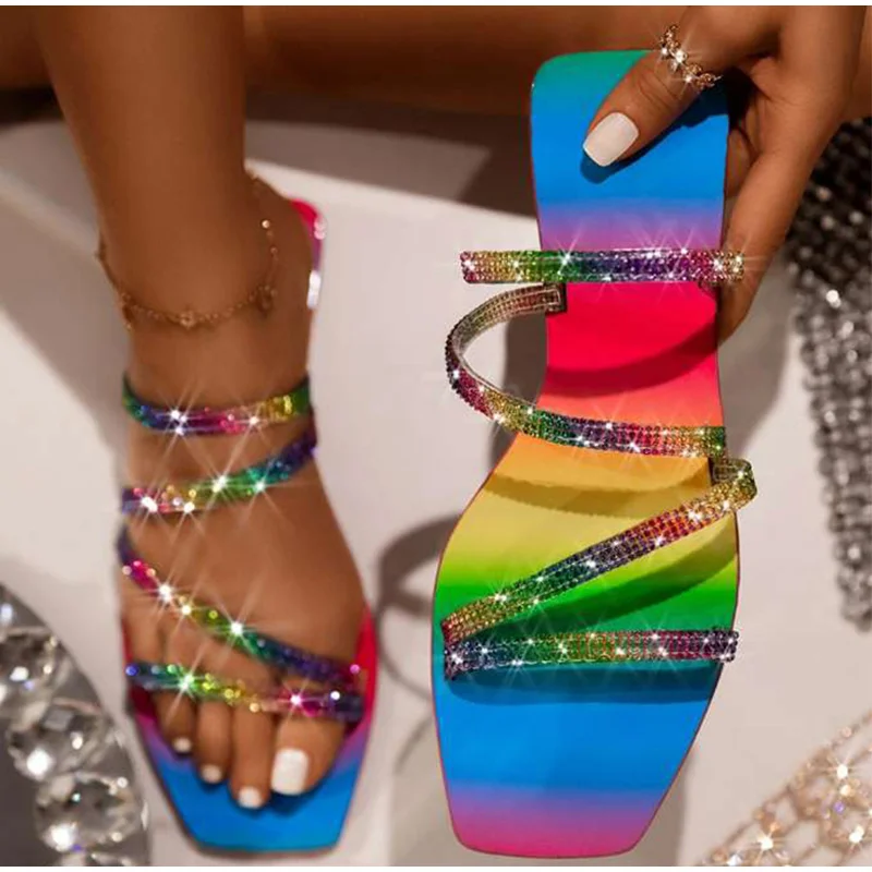 2021 New Women's Slippers Rhinestones Sandals Candy Color Ladies Bling Rainbow Flat Shoes Female Slides Flip Flops Summer Beach
2021 New Women's Slippers Rhinestones Sandals Candy Color Ladies Bling Rainbow Flat Shoes Female Slides Flip Flops Summer Beach