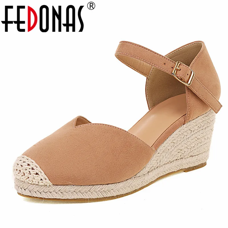 FEDONAS New Arrival Women Pumps Sexy Fashion Weave Sandals Wedges Heels Spring Summer Platforms Shoes Woman Party Casual Prom
FEDONAS New Arrival Women Pumps Sexy Fashion Weave Sandals Wedges Heels Spring Summer Platforms Shoes Woman Party Casual Prom