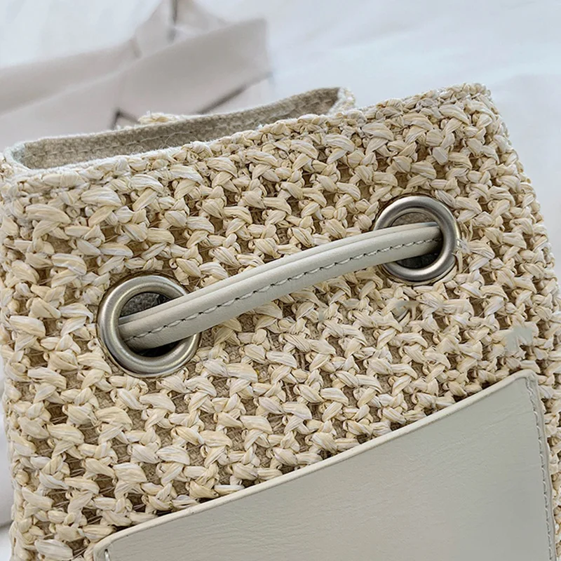 Fashion Women Drawstring Straw Bucket Ladies Shopping Beach Bag Wild Messenger Bag Portable Bucket Bag 
Fashion Women Drawstring Straw Bucket Ladies Shopping Beach Bag Wild Messenger Bag Portable Bucket Bag