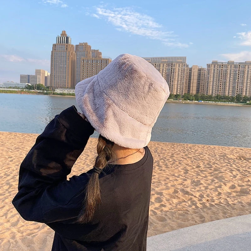 Winter Solid Color Cow Print Bucket Hat Unisex Thicken Fuzzy Plush Outdoor Warm Wide Brim Travel Vacation Harajuku Fisherman Cap
Winter Solid Color Cow Print Bucket Hat Unisex Thicken Fuzzy Plush Outdoor Warm Wide Brim Travel Vacation Harajuku Fisherman Cap