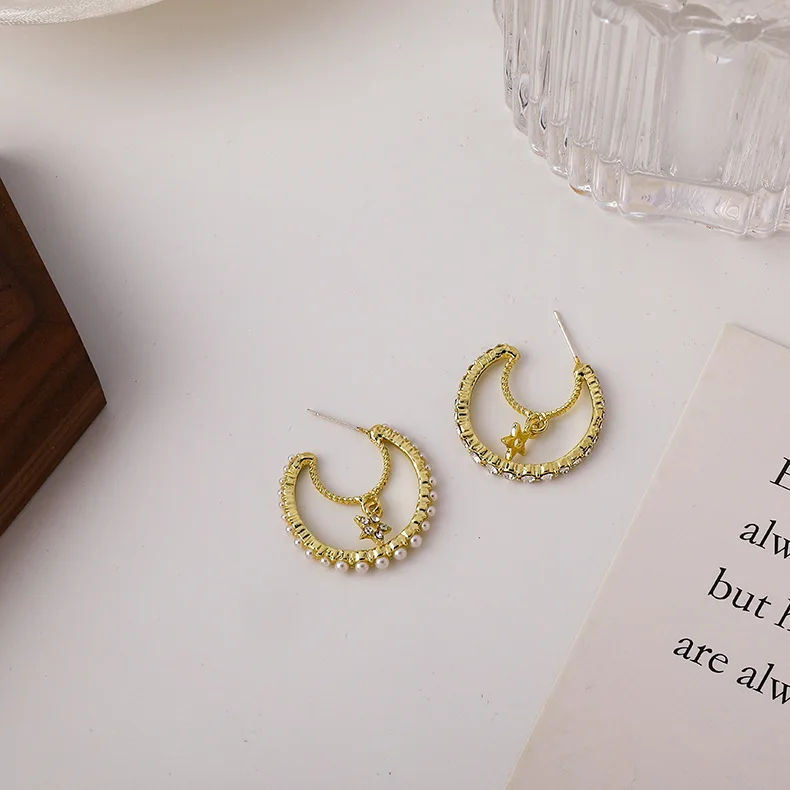XIAOBOACC Korean Fashion Earrings for Women Jewelry Temperament Pearl Diamond Star Double Layer Asymmetric Earring Free Shipping
XIAOBOACC Korean Fashion Earrings for Women Jewelry Temperament Pearl Diamond Star Double Layer Asymmetric Earring Free Shipping