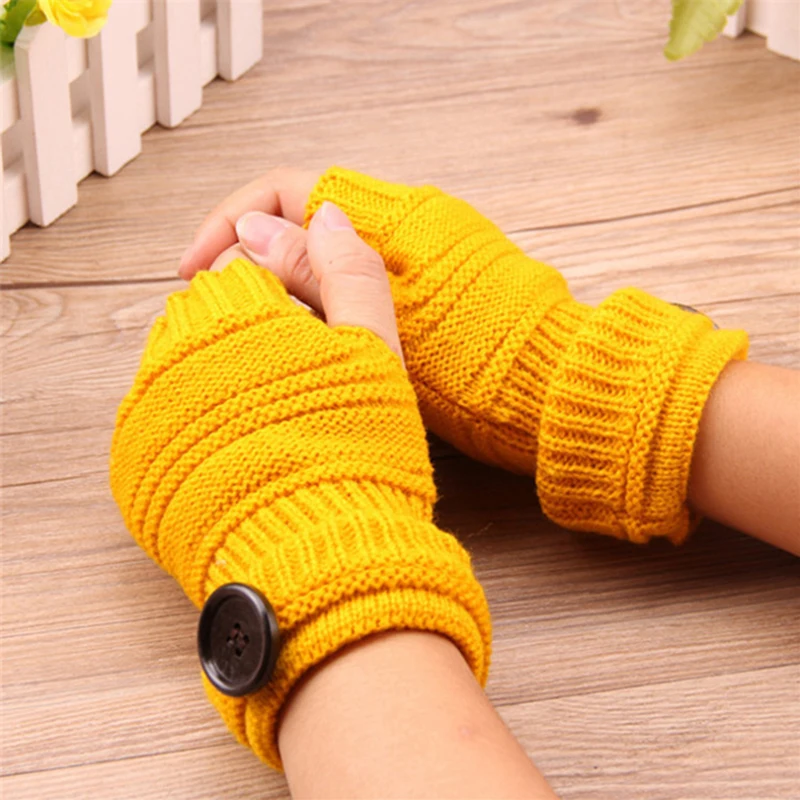 Women Autumn Winter Warm handschoenen Knitted Fingerless Gloves High Quality Fashion Women Button Warm Wool Knitting Gloves
Women Autumn Winter Warm handschoenen Knitted Fingerless Gloves High Quality Fashion Women Button Warm Wool Knitting Gloves