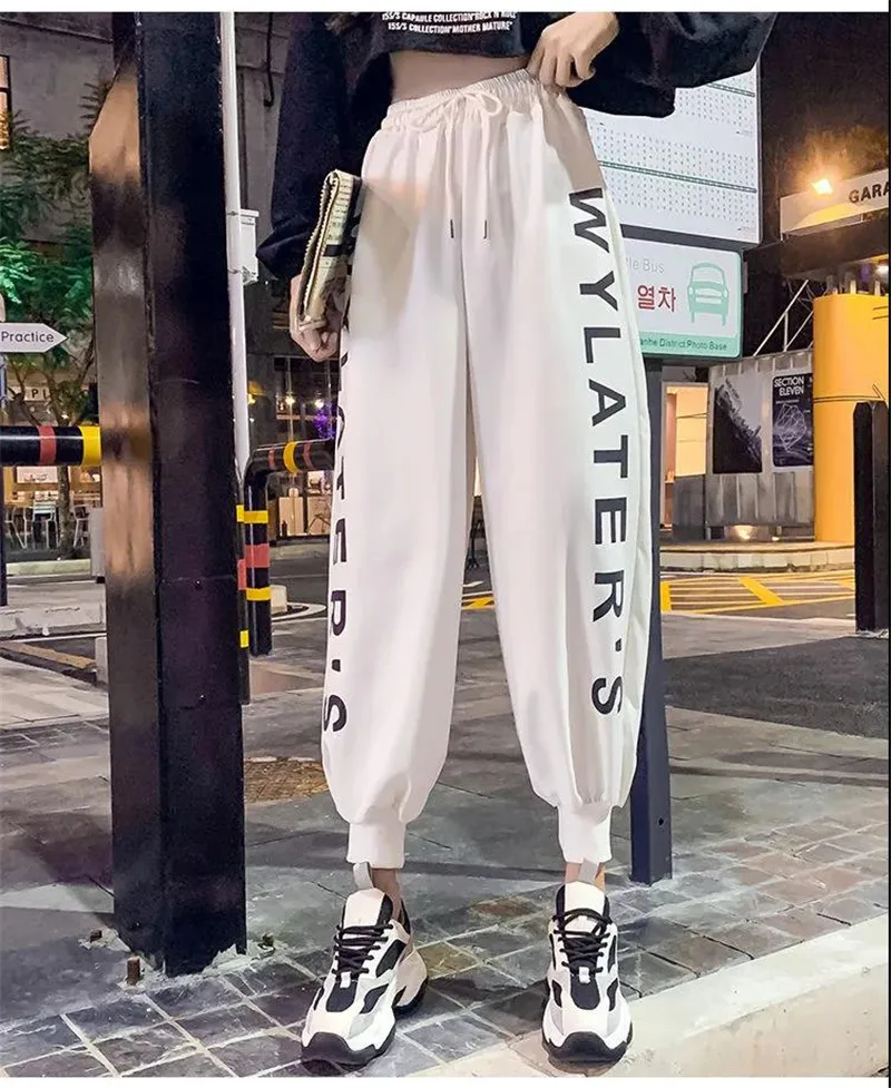 Casual Loose Pants Women Spring Summer Letters Reflective High Waisted Female Trousers Korean Style Black Joggers Capris
Casual Loose Pants Women Spring Summer Letters Reflective High Waisted Female Trousers Korean Style Black Joggers Capris