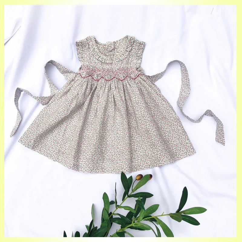 New Summer Kids Blue Beige Floral Printed Sleeveless Cute Handmade Smock Belt Bowknot Little Girls Vest Princess 9-36M Dresses
New Summer Kids Blue Beige Floral Printed Sleeveless Cute Handmade Smock Belt Bowknot Little Girls Vest Princess 9-36M Dresses