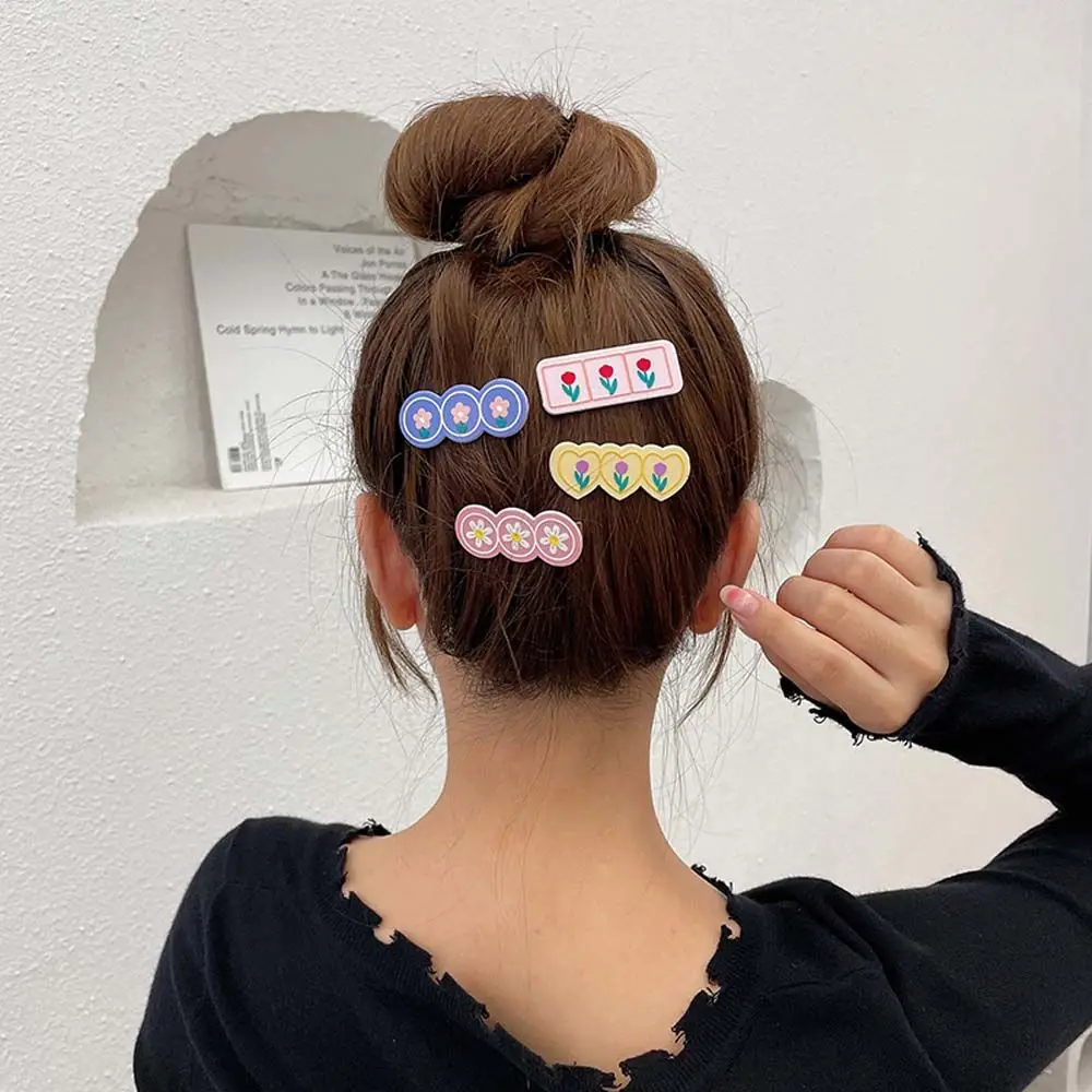 Headwear Female Acrylic Fruit Strawberry Hair Accessories Flower Hairpins Korean Style Barrettes Women Hair Clips
Headwear Female Acrylic Fruit Strawberry Hair Accessories Flower Hairpins Korean Style Barrettes Women Hair Clips