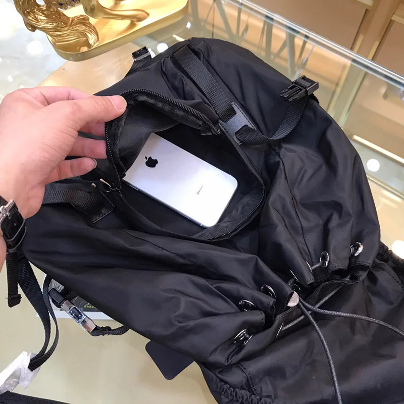 2021new fashion casual men's and women's backpack, super capacity travel bag, factory direct sales, global transportation
2021new fashion casual men's and women's backpack, super capacity travel bag, factory direct sales, global transportation
