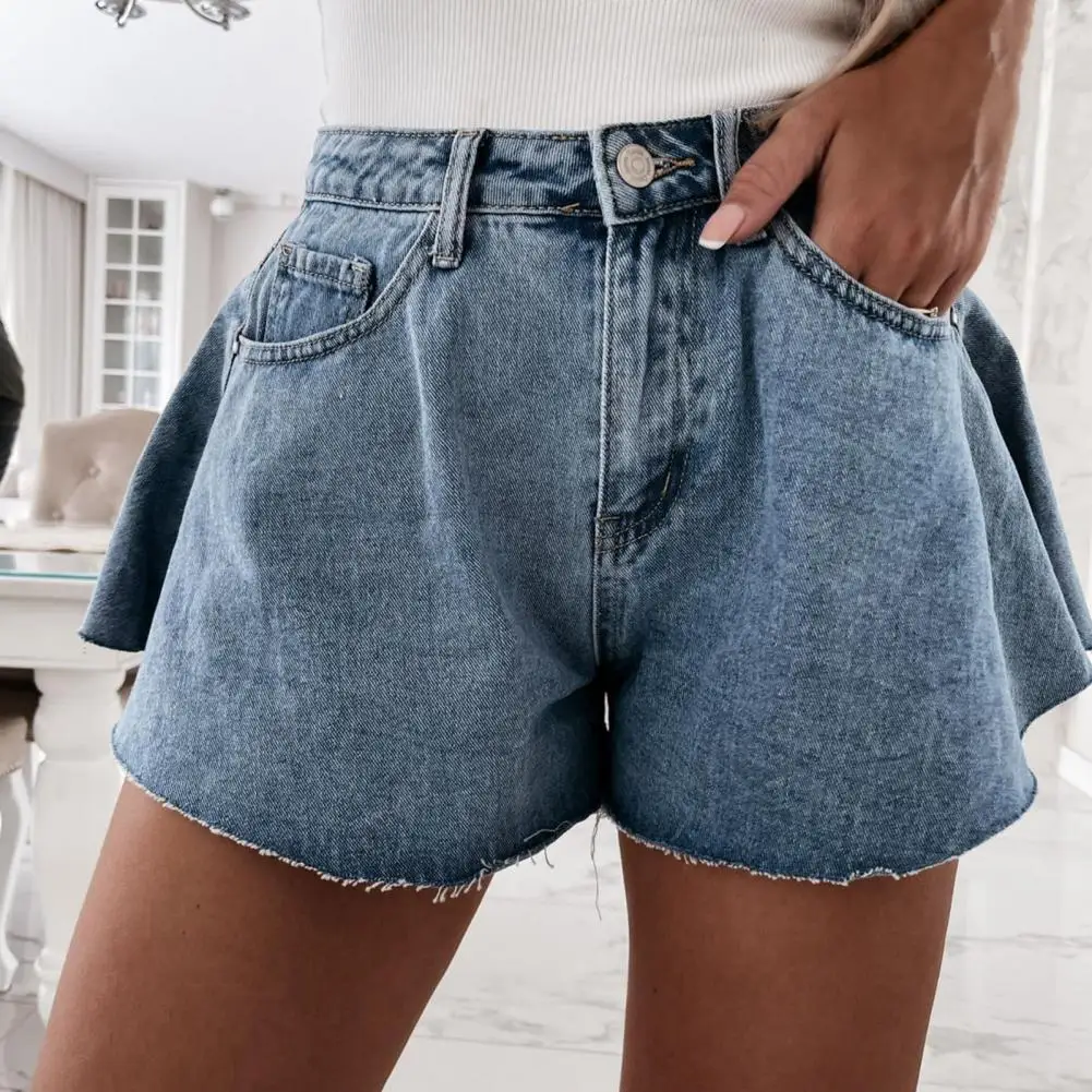 2021 Stylish Summer Women High Waist Wide Leg Denim Shorts Blue Multi Pockets Casual Button Jean Shorts Streetwear
2021 Stylish Summer Women High Waist Wide Leg Denim Shorts Blue Multi Pockets Casual Button Jean Shorts Streetwear
