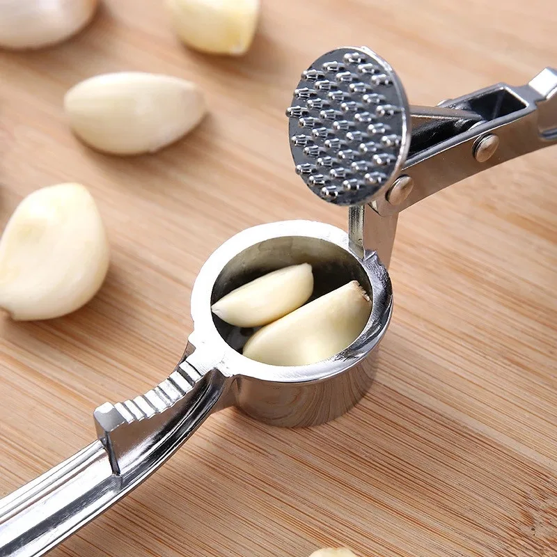 Imitating Stainless Steel Multifunction Garlic Press Crusher Kitchen Cooking Masher Handheld Ginger Squeezer Ginger Mincer Tools 
Imitating Stainless Steel Multifunction Garlic Press Crusher Kitchen Cooking Masher Handheld Ginger Squeezer Ginger Mincer Tools
