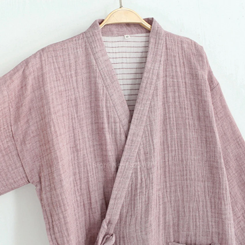 Japanese Style Samurai Men Sleepwear Kimono Yukata Bathrobe Pajamas Breathable Comfy Lounge V-neck Loose Long Nightgown 
Japanese Style Samurai Men Sleepwear Kimono Yukata Bathrobe Pajamas Breathable Comfy Lounge V-neck Loose Long Nightgown