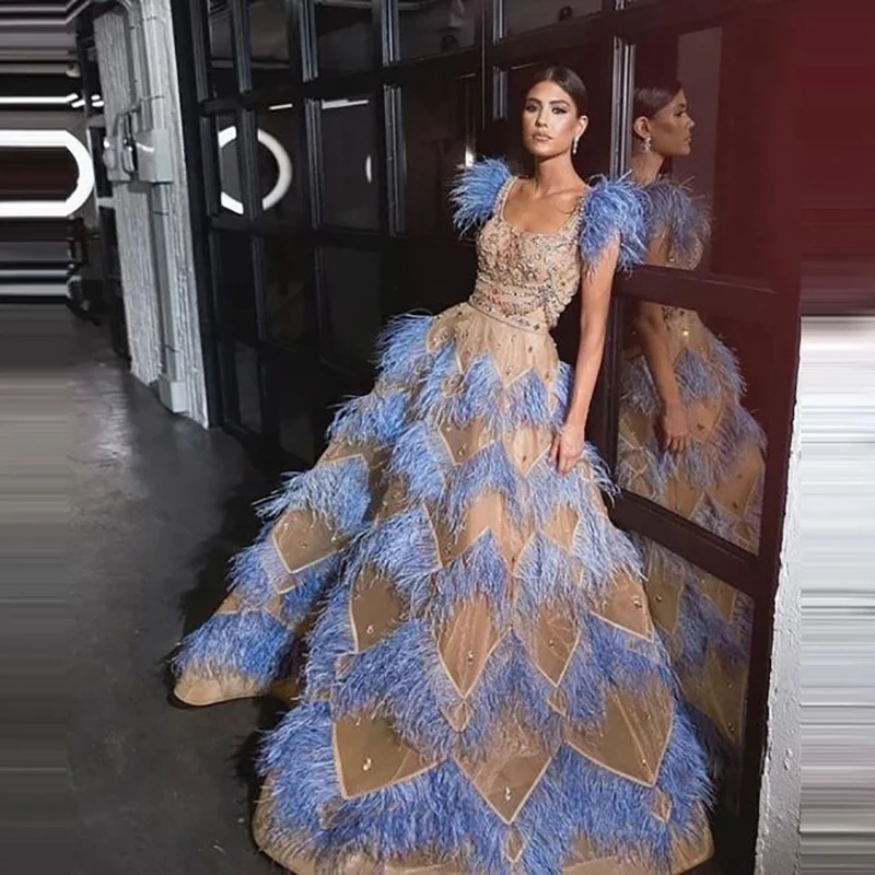 Women's Long Tulle Prom Dresses with Blue Feathers Square Collar Short Sleeves Evening Party Gowns Beaded Floor Length Robes
Women's Long Tulle Prom Dresses with Blue Feathers Square Collar Short Sleeves Evening Party Gowns Beaded Floor Length Robes