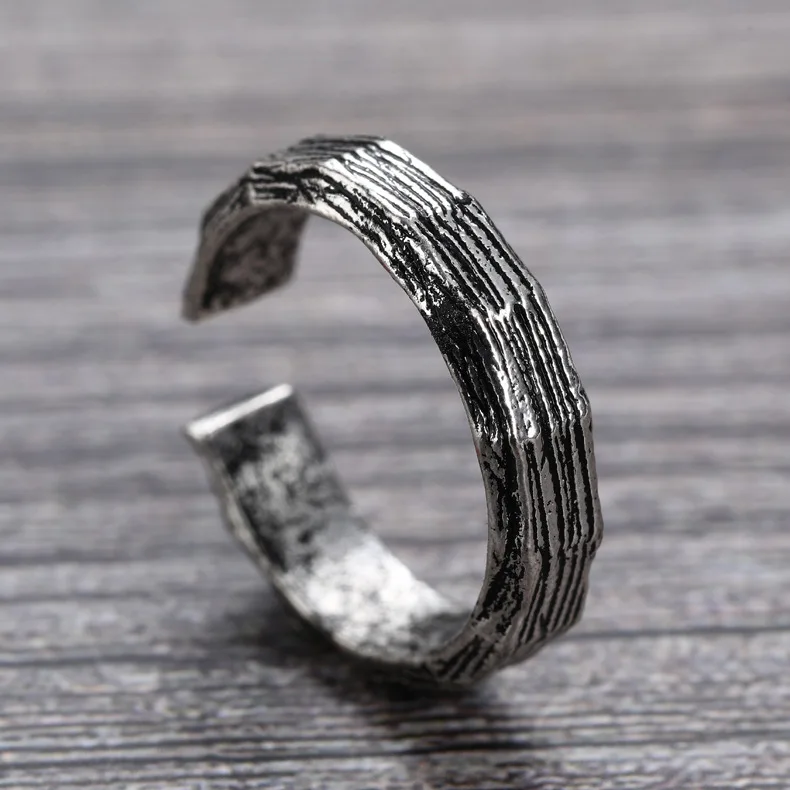 New Pattern Retro Series Cut Face Geometry Ring Trendy Punk Style Motorcycle Party Fashion Hip Hop Men Women Ring Jewelry
New Pattern Retro Series Cut Face Geometry Ring Trendy Punk Style Motorcycle Party Fashion Hip Hop Men Women Ring Jewelry