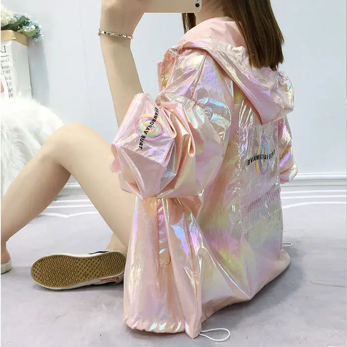 Summer new bright laser sunscreen clothes Korean loose student hooded baseball suit CEC casual thin coat
Summer new bright laser sunscreen clothes Korean loose student hooded baseball suit CEC casual thin coat