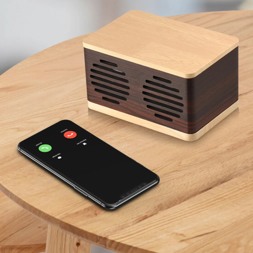 1pc Vintage Wooden Household Wireless Speaker Nostalgic Creative Home Stereo (Stitching Wood Grain)
1pc Vintage Wooden Household Wireless Speaker Nostalgic Creative Home Stereo (Stitching Wood Grain)