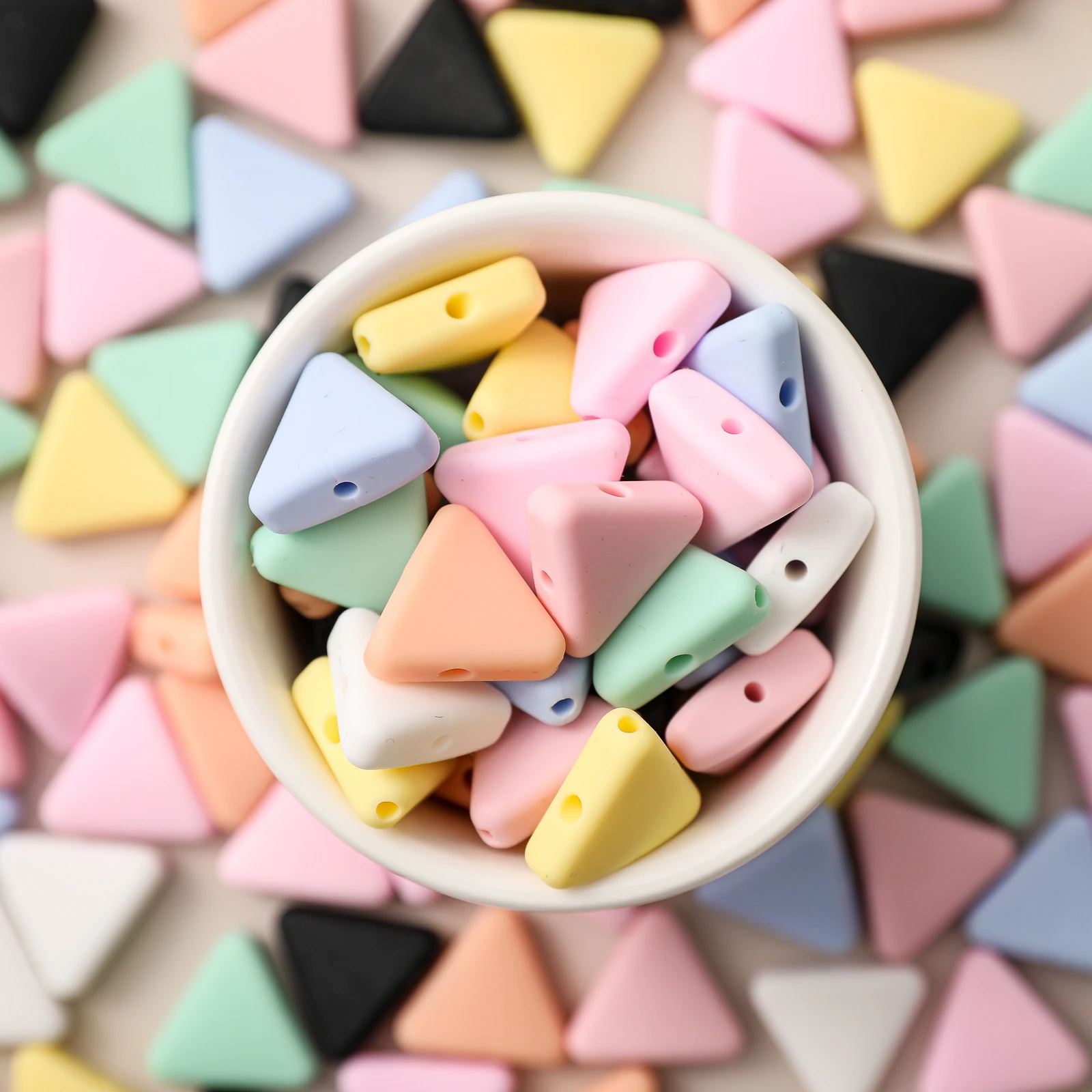 50pc 20mm Silicone Triangle Beads Bpa Free Silicone Baby Teether Diy Accessories For Newborn Tiny Rod Chewable Geometry Beads
50pc 20mm Silicone Triangle Beads Bpa Free Silicone Baby Teether Diy Accessories For Newborn Tiny Rod Chewable Geometry Beads