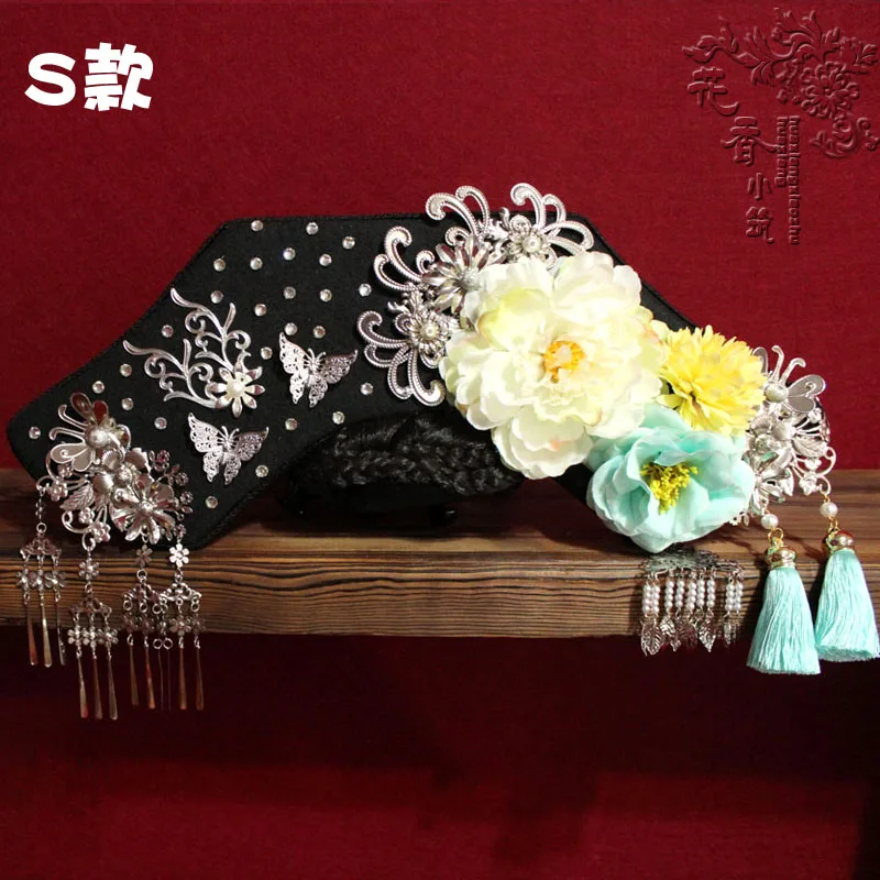 China Handcrafted Ancient headdress flag head Queen of the imperial palace of the Qing Dynasty My fair Princess TV Movie film
China Handcrafted Ancient headdress flag head Queen of the imperial palace of the Qing Dynasty My fair Princess TV Movie film