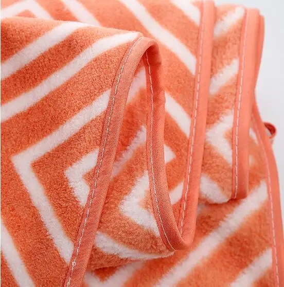 Geometric Printed Ultra Absotbent Bath Towel Outdoor Quick Drying Swimming Surf Beach Towels Portable Yoga Mat Cover Blanket
Geometric Printed Ultra Absotbent Bath Towel Outdoor Quick Drying Swimming Surf Beach Towels Portable Yoga Mat Cover Blanket