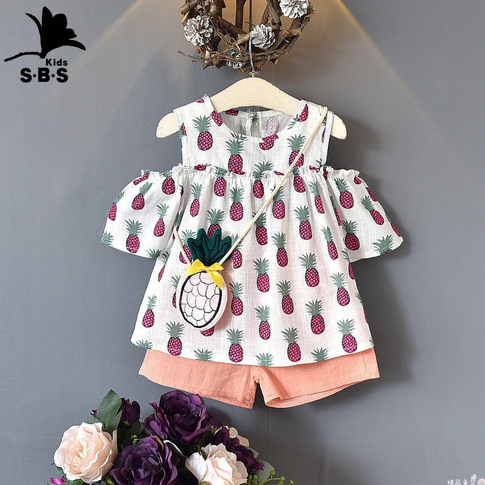 Girls 'Set Summer 2019 Baby Girl Pineapple Printing Loose Shoulder Shirt with Pure Color Shorts 3 Piece Set 100% Cotton
Girls 'Set Summer 2019 Baby Girl Pineapple Printing Loose Shoulder Shirt with Pure Color Shorts 3 Piece Set 100% Cotton
