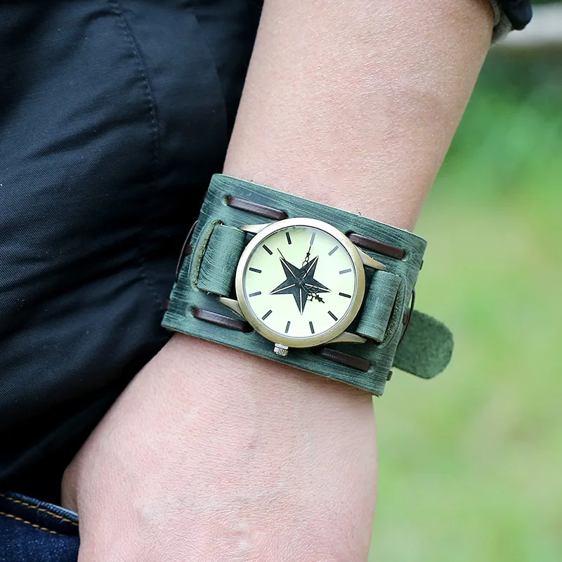 2020 New Mens Watches Leather Watchband Quartz Watch For Men Alloy Punk Style Wristwatch Lovers Gift Relogio Masculino
2020 New Mens Watches Leather Watchband Quartz Watch For Men Alloy Punk Style Wristwatch Lovers Gift Relogio Masculino