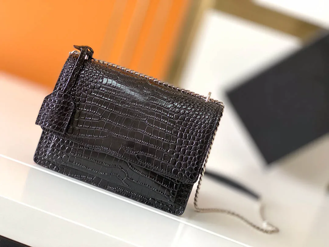 

New Luxury Handbags Women Lambskin Designer Purse Top Quality Mini Crossbody Bag Brand Flap Woc Caviar Chain Shoulder Bags Y