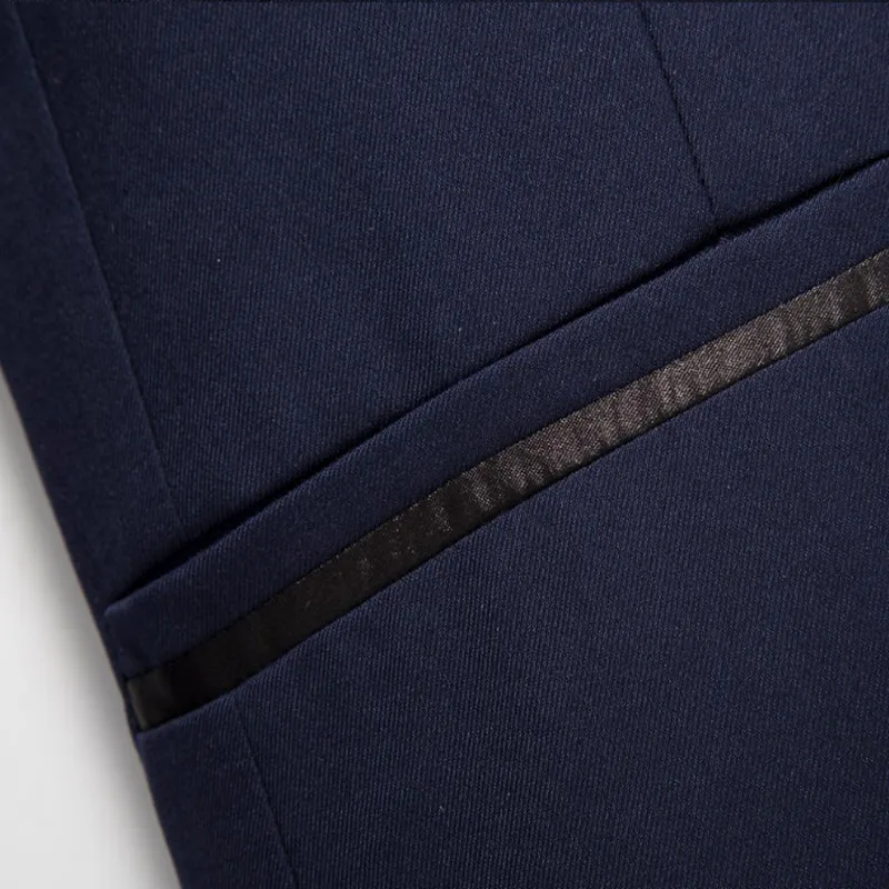 (Jackets+Vest+Pants) 2021 clothing Men High Quality business Blazers/Male slim fit leisure three-piece suit/swallow-tailed coat 
(Jackets+Vest+Pants) 2021 clothing Men High Quality business Blazers/Male slim fit leisure three-piece suit/swallow-tailed coat