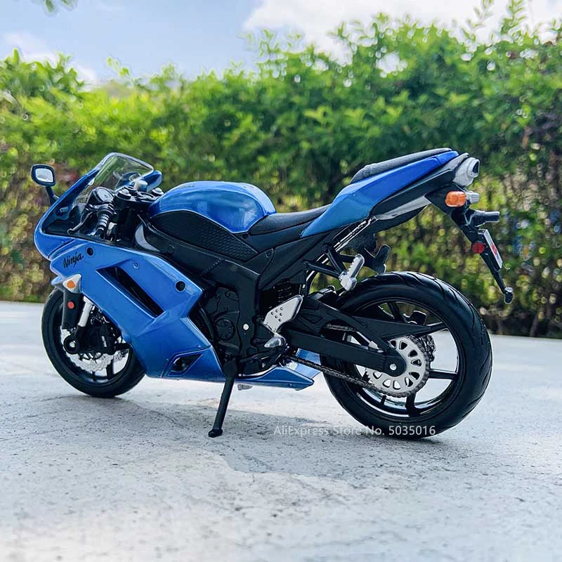 Maisto 1:12 Kawasaki Ninja ZX-6R simulation alloy motocross authorized motorcycle toy car Collecting gifts Die casting model
Maisto 1:12 Kawasaki Ninja ZX-6R simulation alloy motocross authorized motorcycle toy car Collecting gifts Die casting model