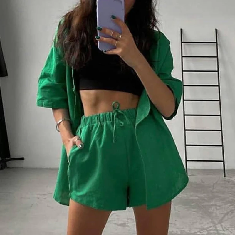 Summer Casual Tracksuit Two Piece Set Solid color Suits Short Sleeve Shirt Tops and Loose Drawstring Mini Shorts Streetwear set
Summer Casual Tracksuit Two Piece Set Solid color Suits Short Sleeve Shirt Tops and Loose Drawstring Mini Shorts Streetwear set
