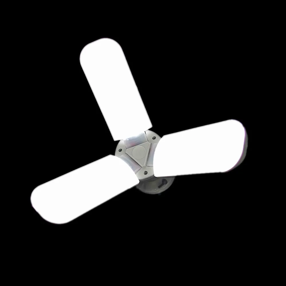 45/60W E27 LED Fan Garage Light Industrial Lighting Foldable Fan Blade Lamp 90 Degree Adjustable Ceiling Lamp For Warehouse
45/60W E27 LED Fan Garage Light Industrial Lighting Foldable Fan Blade Lamp 90 Degree Adjustable Ceiling Lamp For Warehouse