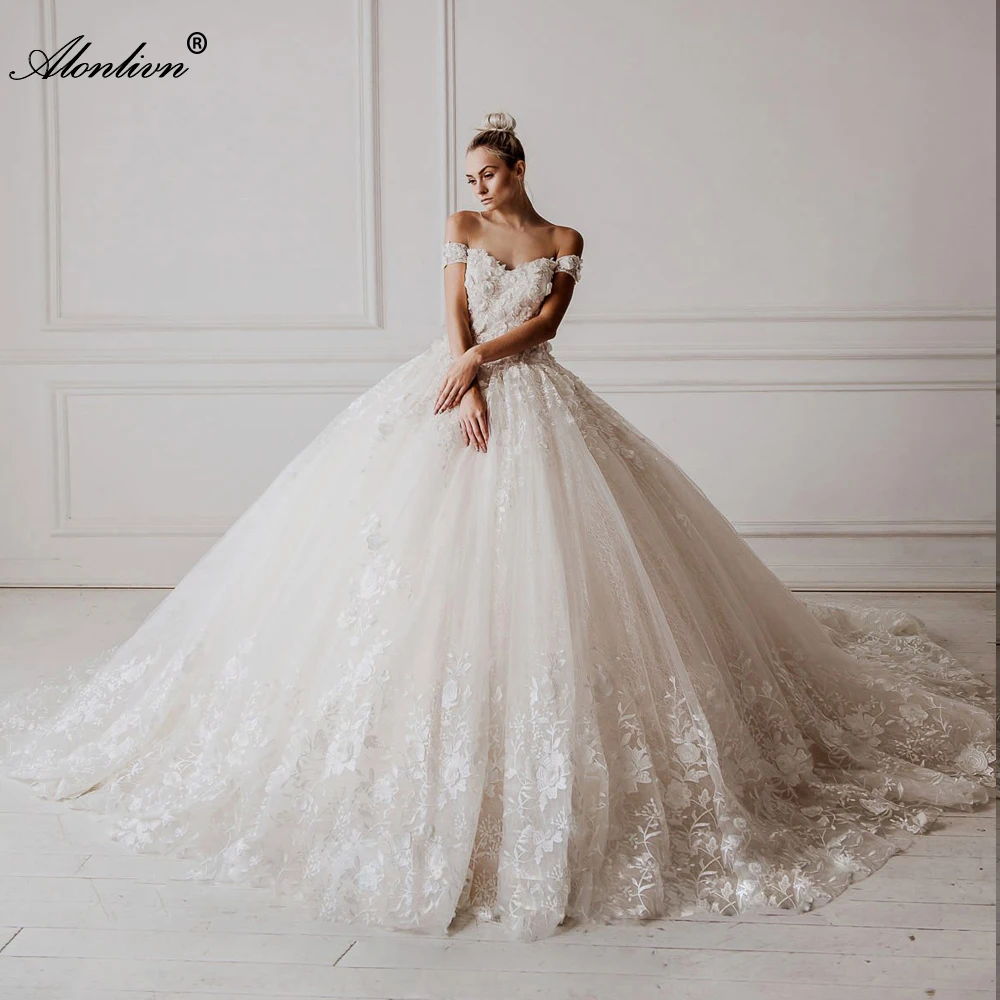 Alonlivn Luxury Appliques Lace Sweetheart Ball Gown Bride Dress Chapel Train Vestido de Noiva Off The Shoulder Wedding Dress
Alonlivn Luxury Appliques Lace Sweetheart Ball Gown Bride Dress Chapel Train Vestido de Noiva Off The Shoulder Wedding Dress