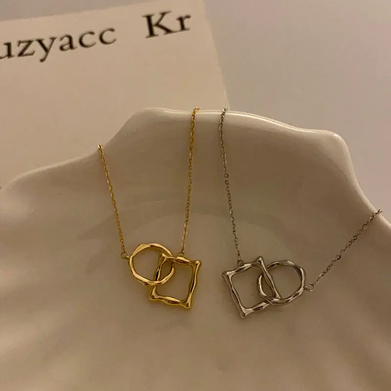VENTFILLE Gold Color Simple Square Circle Interlocking Necklace for Women Girl Gift Temperament Jewelry Dropship Wholesale
VENTFILLE Gold Color Simple Square Circle Interlocking Necklace for Women Girl Gift Temperament Jewelry Dropship Wholesale