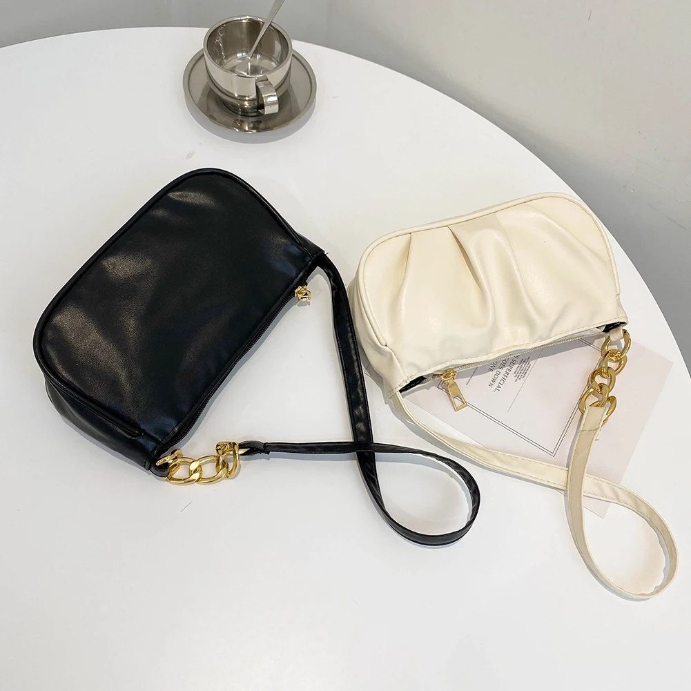 Fashion Women Thick Chain Underarm Bags Small Pleated Design Leather Subaxillary Bag Ladies Solid Color Armpit Bags
Fashion Women Thick Chain Underarm Bags Small Pleated Design Leather Subaxillary Bag Ladies Solid Color Armpit Bags