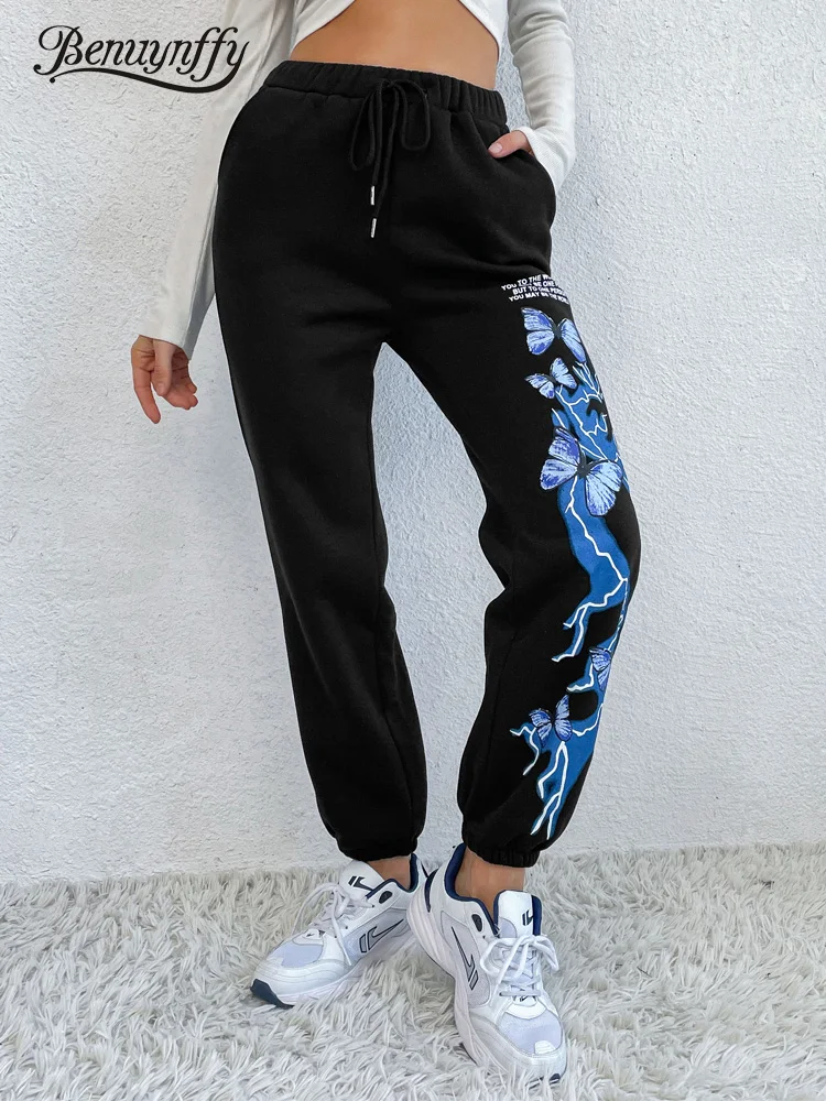 Benuynffy Black Lightning And Butterfly Print Sweatpants Women Spring Fall Casual Streetwear Drawstring Waist Straight Pants
Benuynffy Black Lightning And Butterfly Print Sweatpants Women Spring Fall Casual Streetwear Drawstring Waist Straight Pants