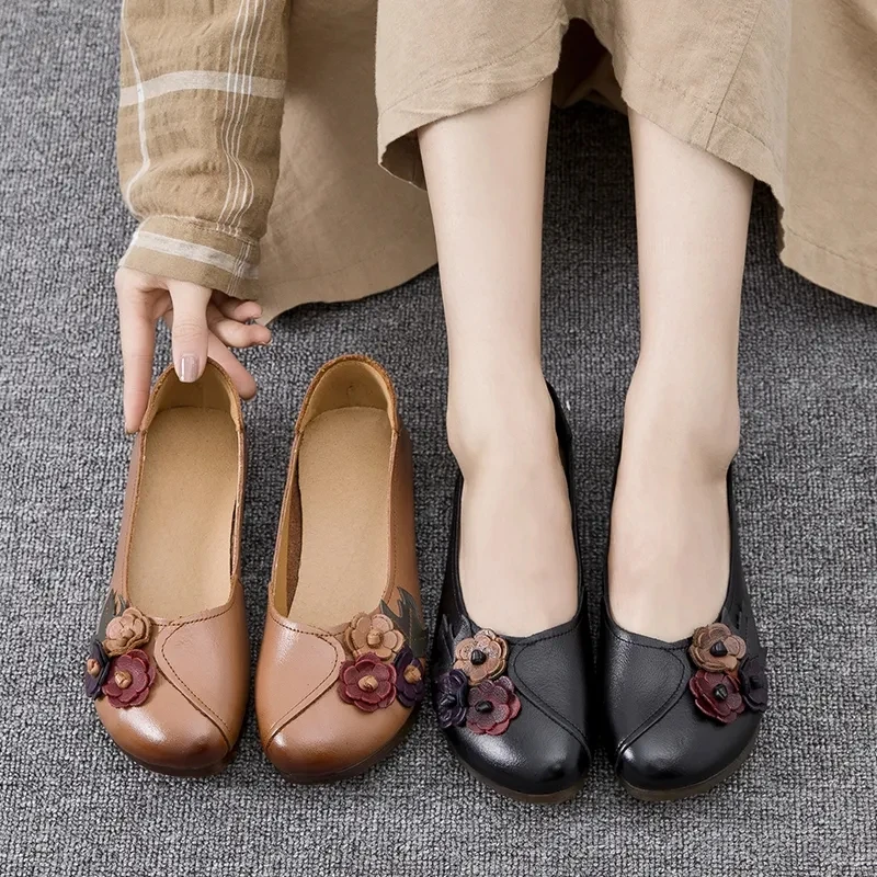 Three Flower Retro Black Flats For Women Genuine Leather Flat Shoes Vintage Woman Flats Loafers 2021 Summer Women Slip On Shoes
Three Flower Retro Black Flats For Women Genuine Leather Flat Shoes Vintage Woman Flats Loafers 2021 Summer Women Slip On Shoes