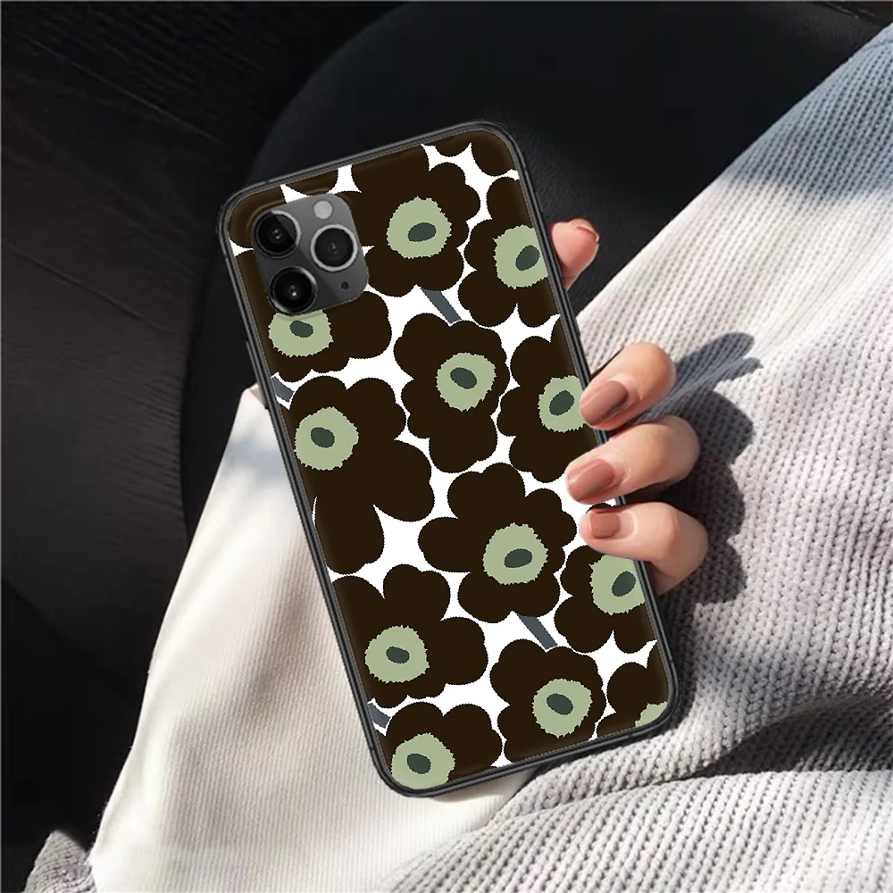 Flower Marimekkos Brand Phone Case Cover Hull For iphone 5 5s se 2020 6 6s 7 8 12 mini plus X XS XR 11 PRO MAX black Coque
Flower Marimekkos Brand Phone Case Cover Hull For iphone 5 5s se 2020 6 6s 7 8 12 mini plus X XS XR 11 PRO MAX black Coque