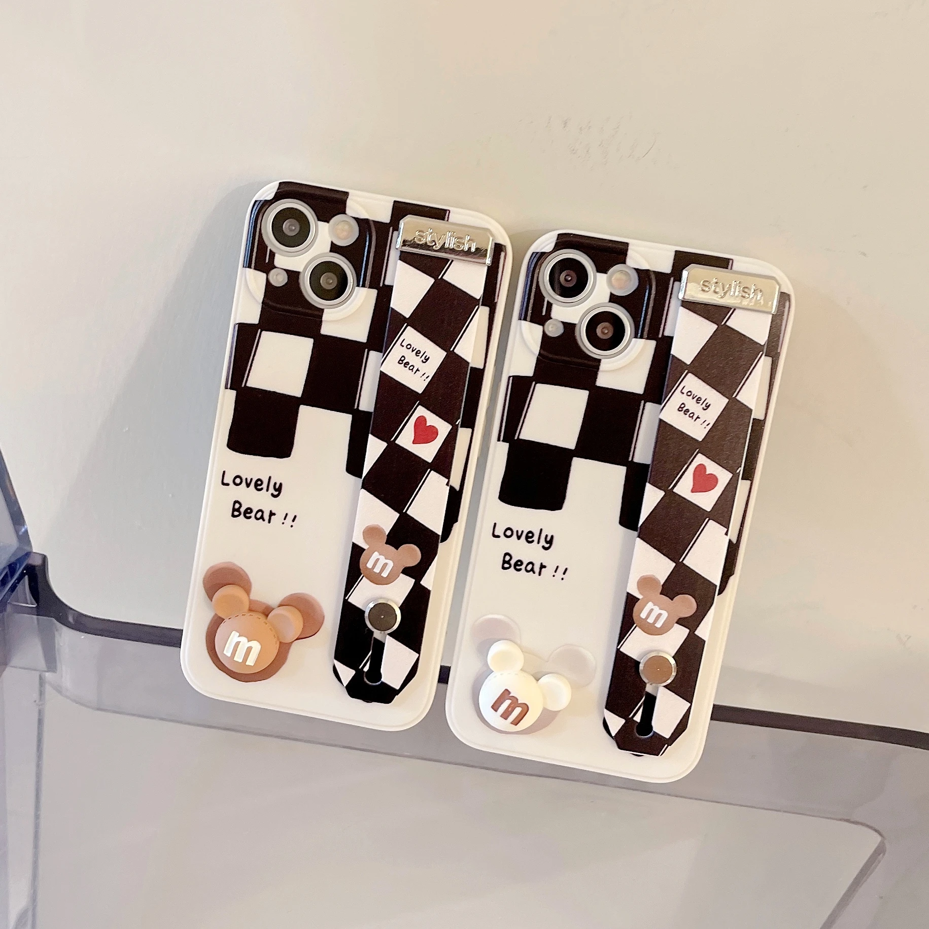 Black and white grid + three-dimensional M beans or iphone 13 pro 11 Pro Max 12 Pro Max 11 pro 7 Plus 8 Plus XS Max XR SE X XS
Black and white grid + three-dimensional M beans or iphone 13 pro 11 Pro Max 12 Pro Max 11 pro 7 Plus 8 Plus XS Max XR SE X XS