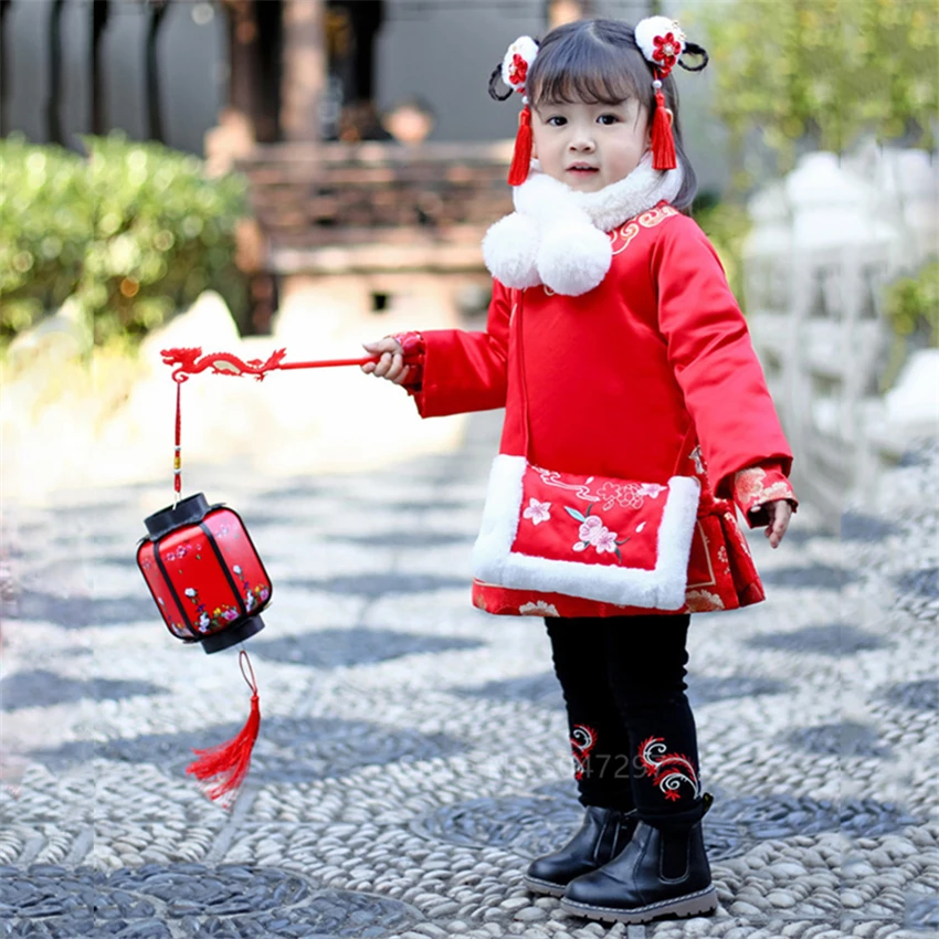 2021 New Chinese Hanfu Dress Kids Tang Suit Top Baby Girls Clothes Traditional Chinese Clothing For Women Men Winter Thick Qipao
2021 New Chinese Hanfu Dress Kids Tang Suit Top Baby Girls Clothes Traditional Chinese Clothing For Women Men Winter Thick Qipao