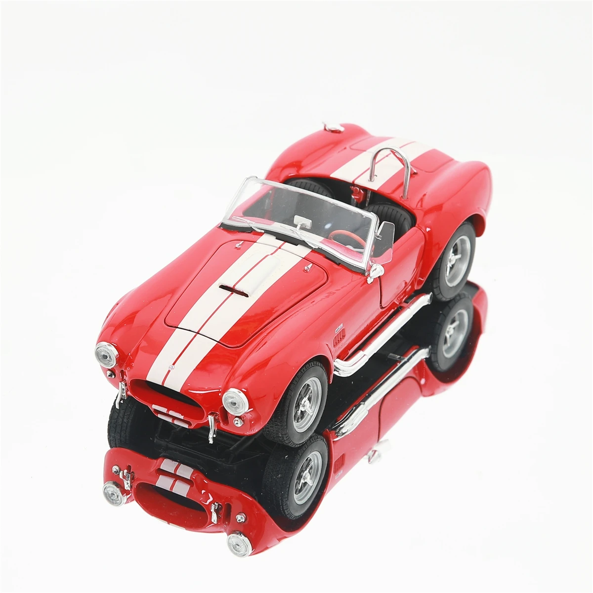WELLY 1:24 1965 SHELBY COBRA 427 Alloy Luxury Vehicle Diecast Pull Back Car Model Goods Toys for Adults Collection
WELLY 1:24 1965 SHELBY COBRA 427 Alloy Luxury Vehicle Diecast Pull Back Car Model Goods Toys for Adults Collection