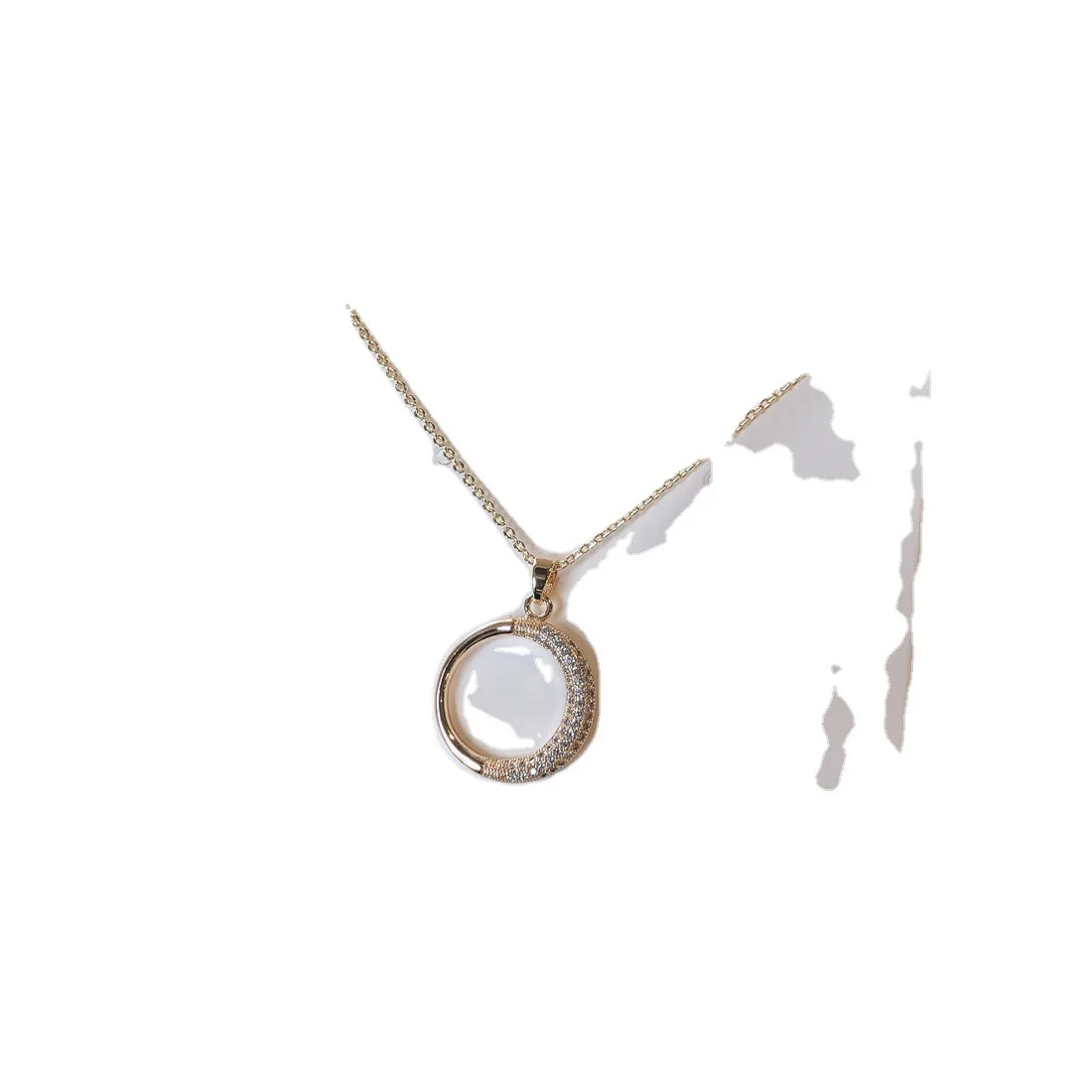 Style Ladies Fashion Copper Plated Real Gold Micro-inlaid Zircon Necklace Ladies Circle Pendant Necklace
Style Ladies Fashion Copper Plated Real Gold Micro-inlaid Zircon Necklace Ladies Circle Pendant Necklace