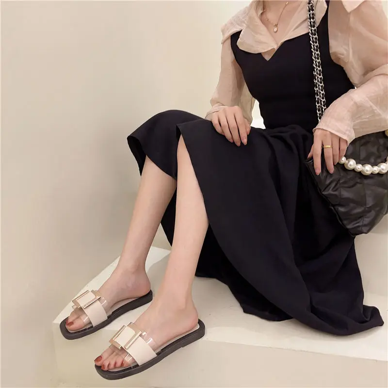 Slippers women's new summer wear thick bottom anti slip casual versatile student flat slippers
Slippers women's new summer wear thick bottom anti slip casual versatile student flat slippers