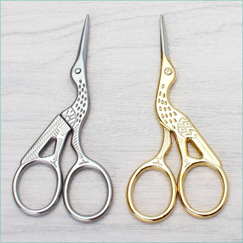 9.3CM Vintage Antique Zakka Cross Stitch Steel Craft Gold Sewing Scissors Handicraft DIY Retro Home Tool Crane Tailor Scissor C
9.3CM Vintage Antique Zakka Cross Stitch Steel Craft Gold Sewing Scissors Handicraft DIY Retro Home Tool Crane Tailor Scissor C
