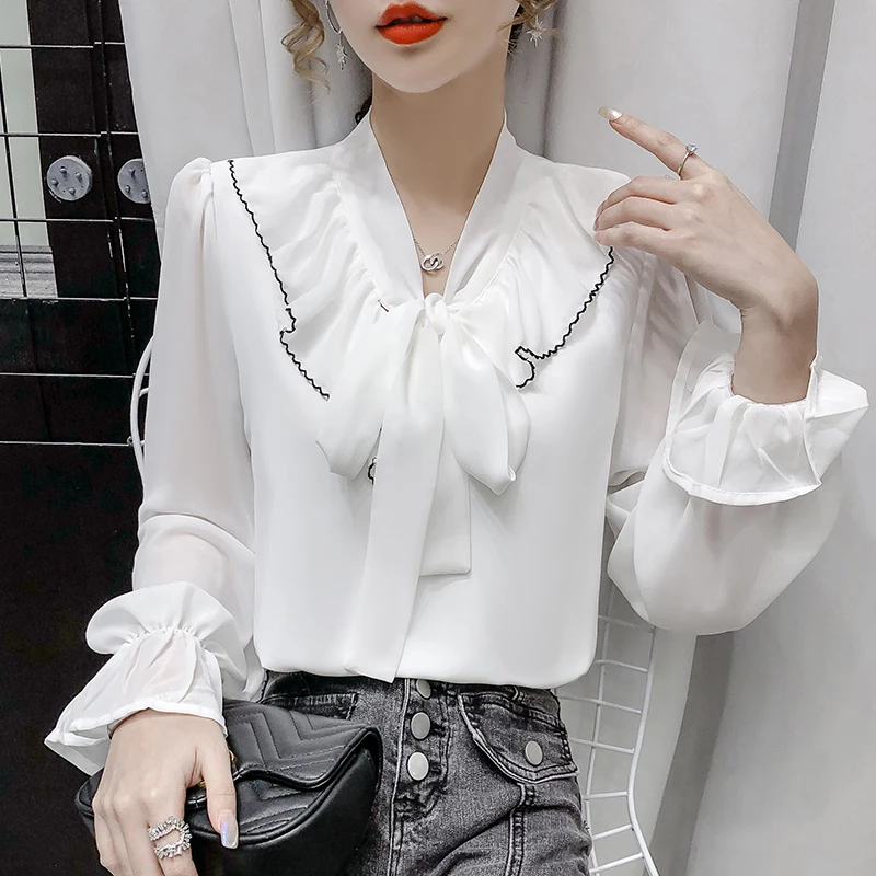 Chikichi 2021 Spring and Autumn New Style Korean Fashion Ruffled V-neck Solid Color Chiffon Flared Sleeve Ladies Shirt
Chikichi 2021 Spring and Autumn New Style Korean Fashion Ruffled V-neck Solid Color Chiffon Flared Sleeve Ladies Shirt