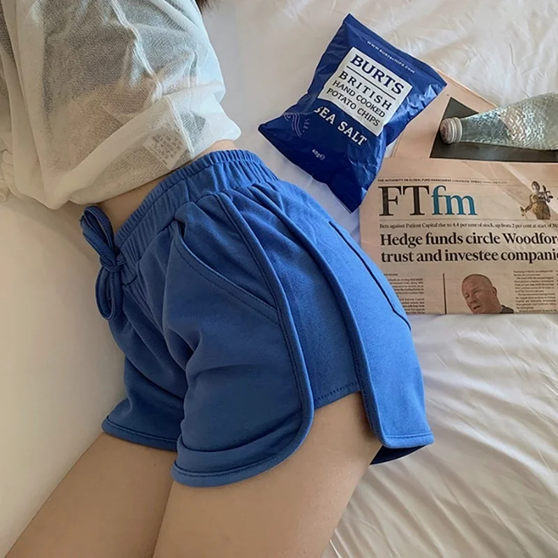 Ladies Summer Wide-leg Shorts Casual High-waist Cotton Wild Loose Shorts Exercise Waist Beach Stretch Shorts Sports Hot Pants 
Ladies Summer Wide-leg Shorts Casual High-waist Cotton Wild Loose Shorts Exercise Waist Beach Stretch Shorts Sports Hot Pants