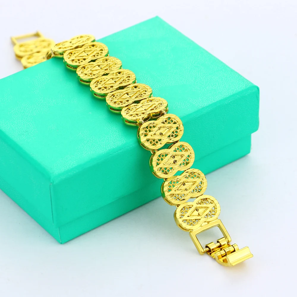 Bohemian Women's Gold Bracelet-Noble Jewelry-Petal Chain-Men's and Women's Accessories-Free Shipping
Bohemian Women's Gold Bracelet-Noble Jewelry-Petal Chain-Men's and Women's Accessories-Free Shipping