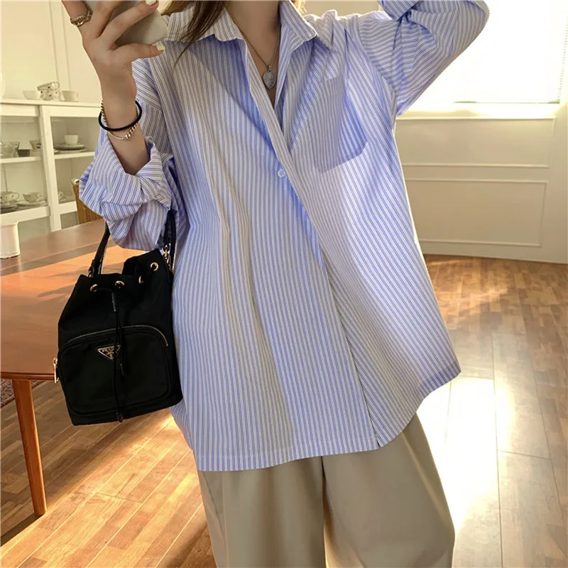 PLAMTEE 2022 New Autumn Women Shirts Long-Sleeved Striped Single-Button Classic Casual Loose Fashion All-Match Basic Top
PLAMTEE 2022 New Autumn Women Shirts Long-Sleeved Striped Single-Button Classic Casual Loose Fashion All-Match Basic Top