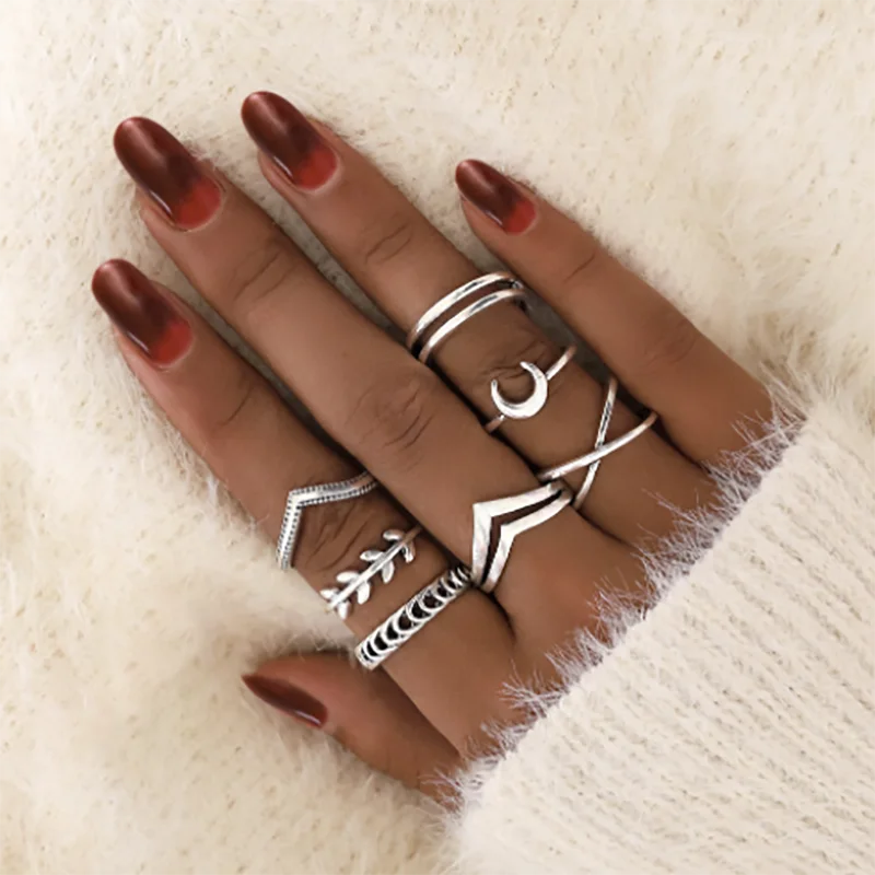 Vintage Punk Moon Chain Shape Ring Set for Women Retro Gothic Ancient Silver Gold Dice Angel Wings Charms Finger Rings Jewelry 
Vintage Punk Moon Chain Shape Ring Set for Women Retro Gothic Ancient Silver Gold Dice Angel Wings Charms Finger Rings Jewelry