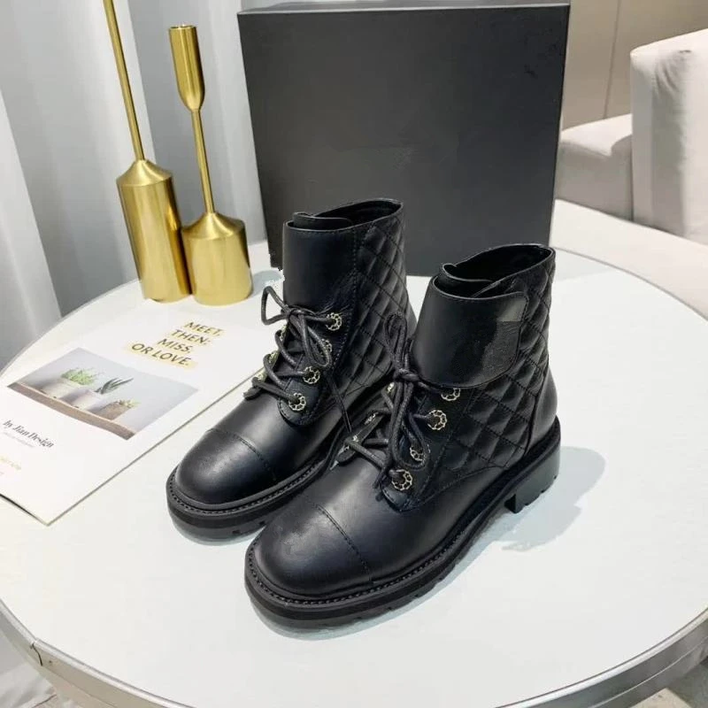 Genuine Leather Women Ankle Boots Luxury Brand Crystal Lace Up Martin Boots Fahsion Lace Up Motorcycle Boots Autumn Winter Boots
Genuine Leather Women Ankle Boots Luxury Brand Crystal Lace Up Martin Boots Fahsion Lace Up Motorcycle Boots Autumn Winter Boots