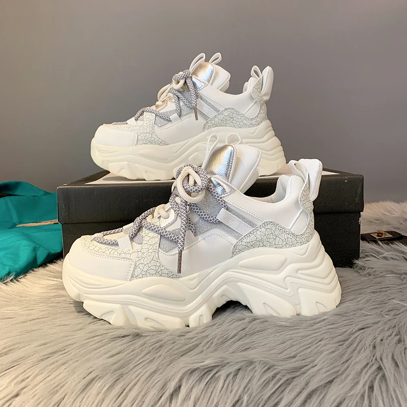 Chunky Sneakers Women Shoes 2021 Fashion Casual Breathable Thick Bottom Ladies Trainers Platform Sneakers Women Zapatillas Mujer 
Chunky Sneakers Women Shoes 2021 Fashion Casual Breathable Thick Bottom Ladies Trainers Platform Sneakers Women Zapatillas Mujer