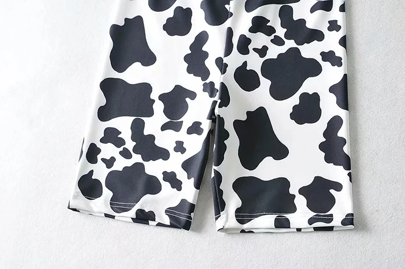HWLZLTZHT Women Fitness Short Pants Cow Print Casual Ladies Pants High-Waist Summer Bottom Knee-Length Shorts Bodycon Streetwear
HWLZLTZHT Women Fitness Short Pants Cow Print Casual Ladies Pants High-Waist Summer Bottom Knee-Length Shorts Bodycon Streetwear