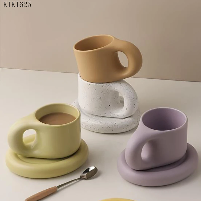 Luxury Ceramic Coffee Cup and Saucer Cute Couple Mug with Gift Box Home Office Desktop Coffee Mug Breakfast Milk Cup 300ml Gift
Luxury Ceramic Coffee Cup and Saucer Cute Couple Mug with Gift Box Home Office Desktop Coffee Mug Breakfast Milk Cup 300ml Gift